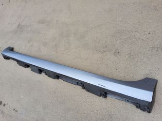 Camry rocker molding