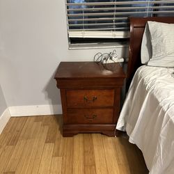 Bedroom Set For Sale 