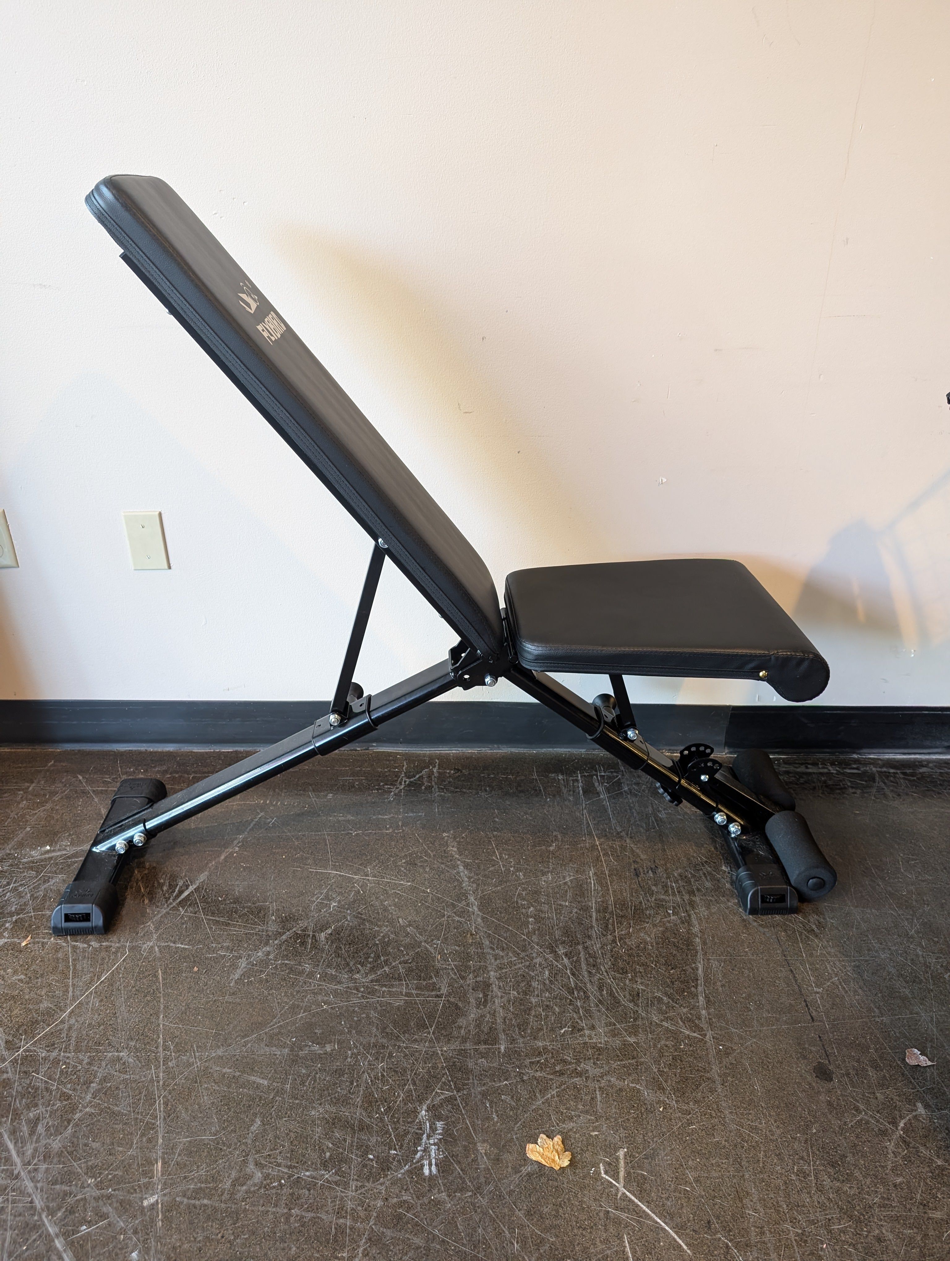 FLYBIRD Sturdy Compact Adjustable Weight Bench