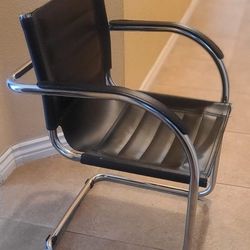 DESK CHAIR $20 