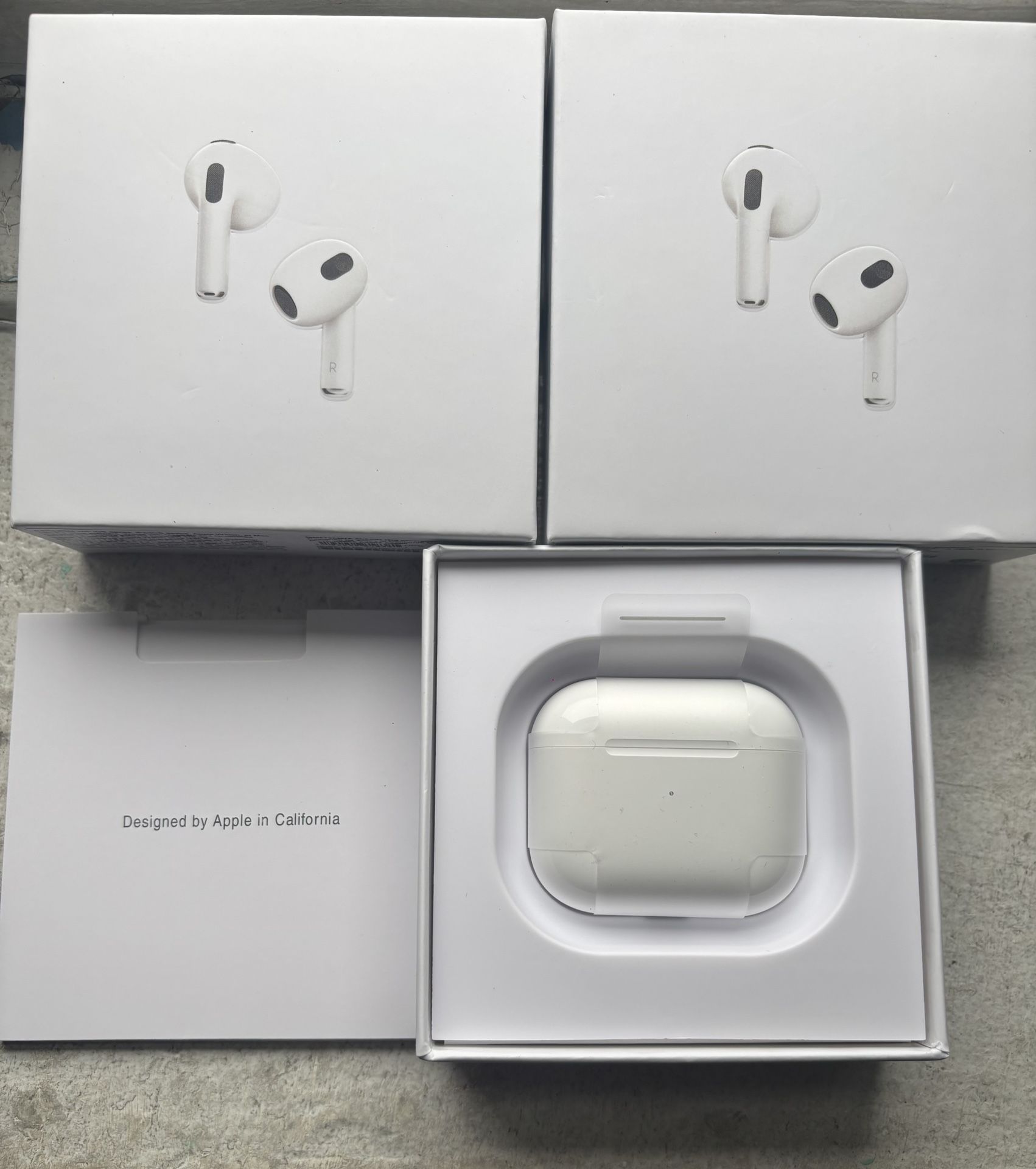 Apple AirPods 3rd Generation with Lightning Charging Case