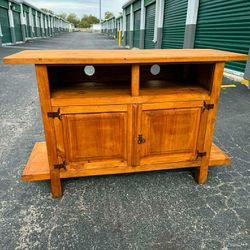 RUSTIC TV STAND LIGHT PINE .  