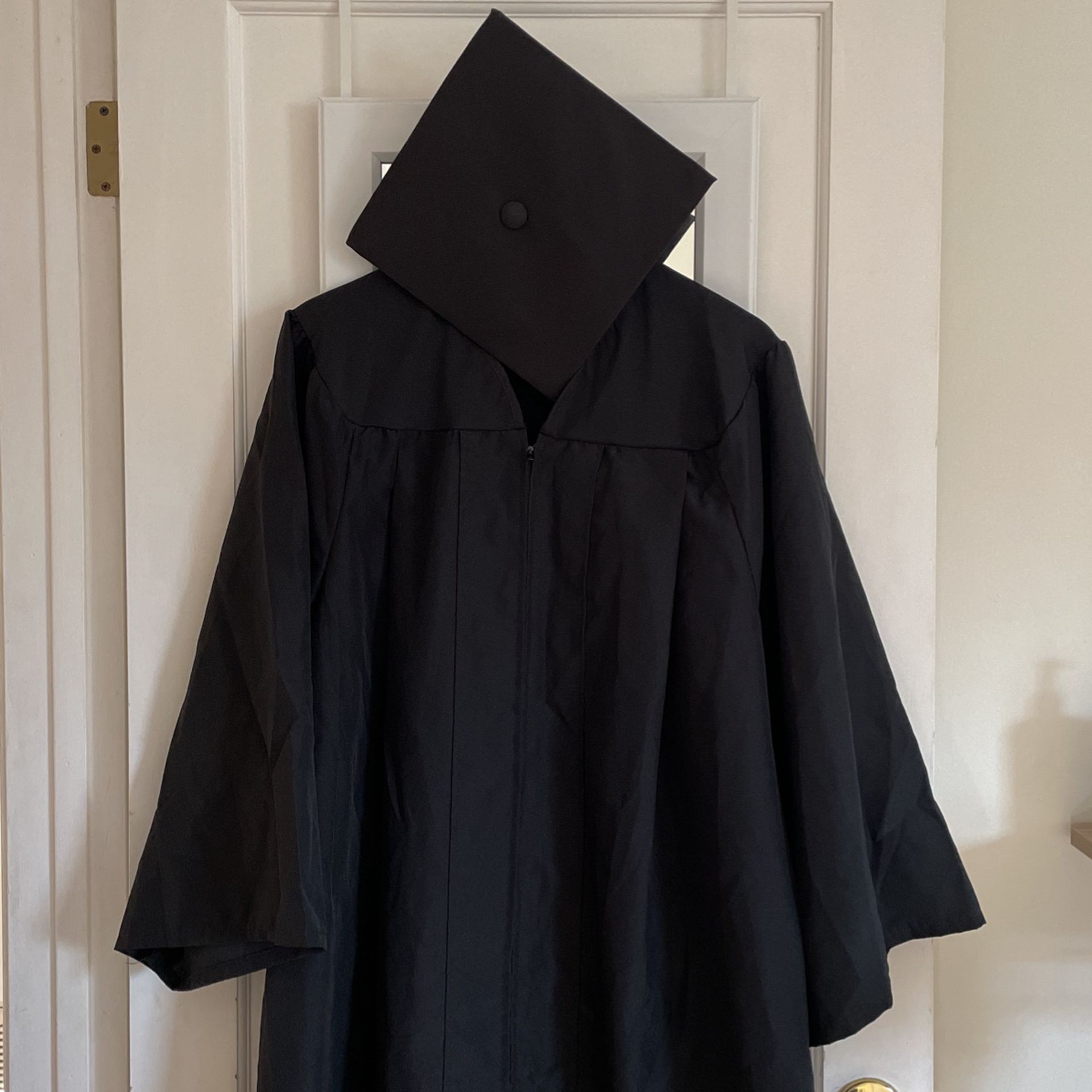Black Cap And Gown For Graduation