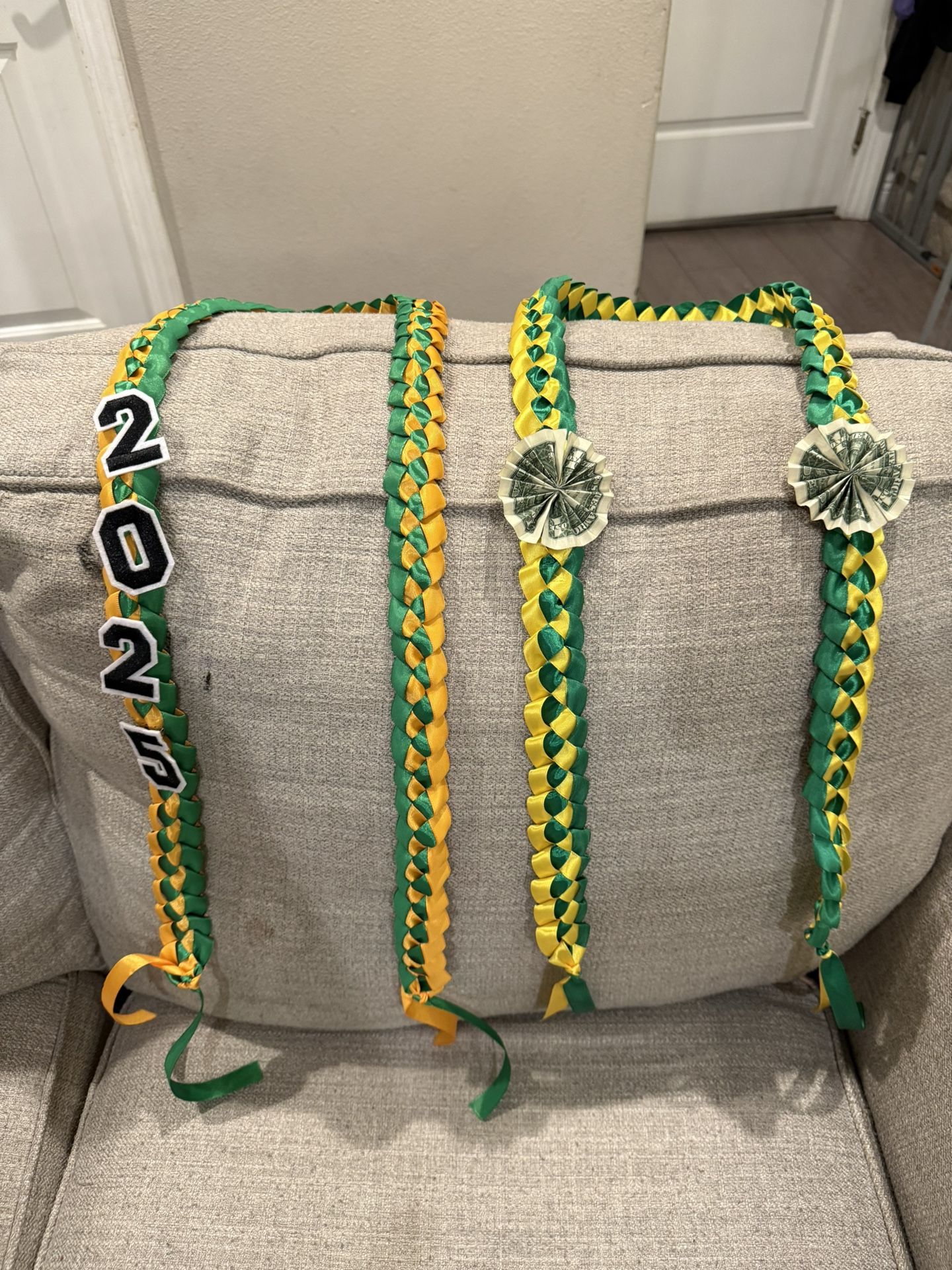 Graduation Lei - Cal poly Pomona / South Hills High School