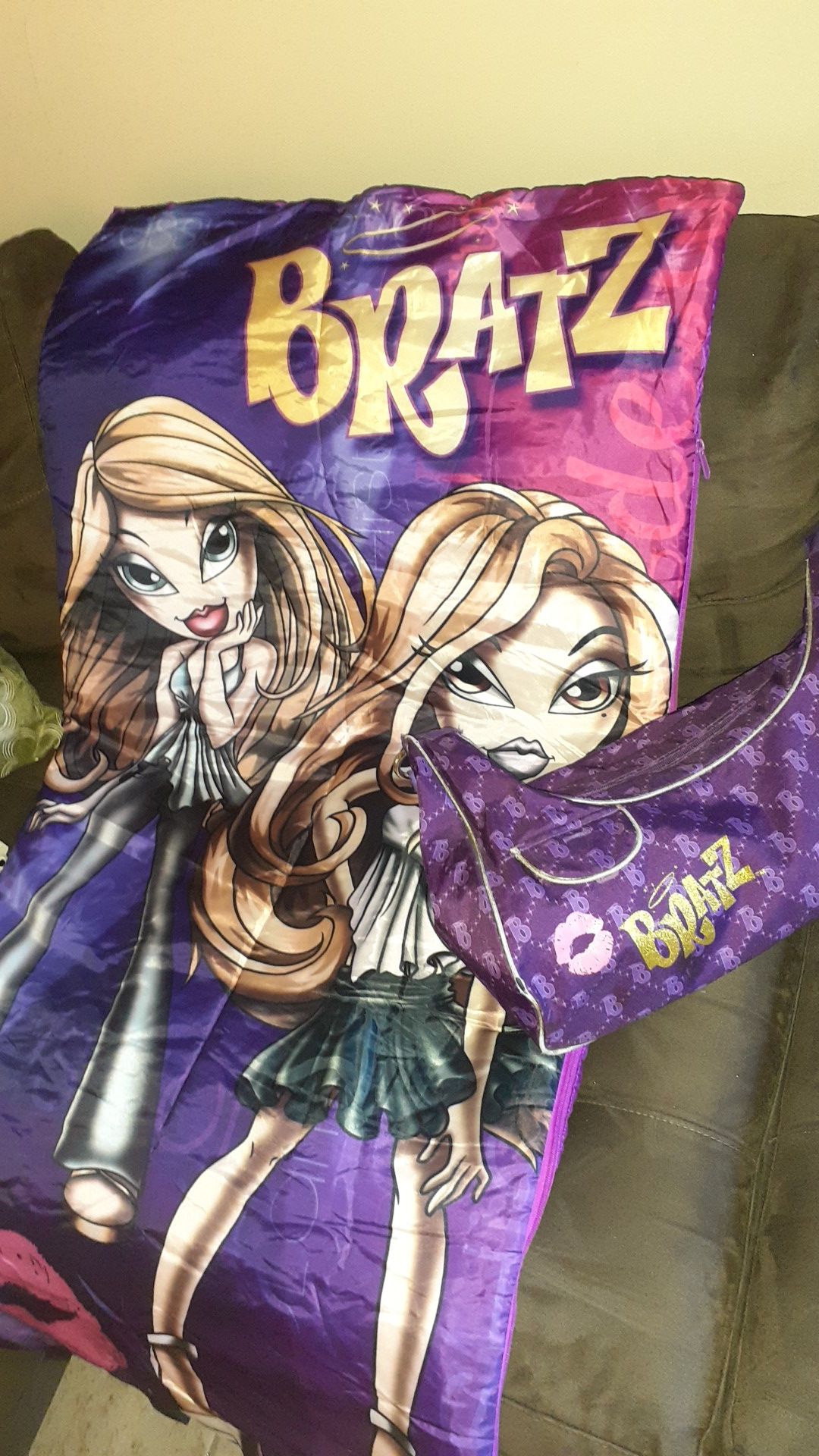 Bratz sleeping bag. Never used. .make me an offer I can't refuse 🙂