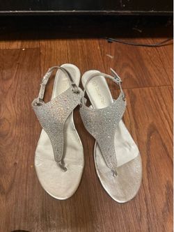 Dream Pairs Women's Silver Polyurethane Rhinestone Glitter Thong Ankle Strap 11