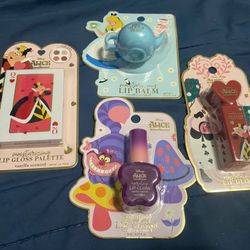 Disney Alice in Wonderland 4pc Lip Care Set - Teapot, Cheshire Cat, & Queen of Hearts
