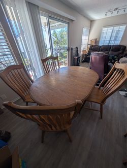 Oak Oval Dining Table with 4 Chairs