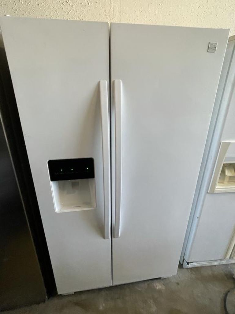 Kenmore White Refrigerator / delivery Available