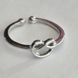 SILVER ETERNITY NOSE RING