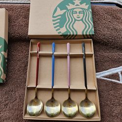 Starbuck Metal Spoon Set. New