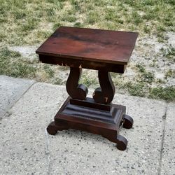 Early 1800s game table veneer wood Mahogany bottom draw