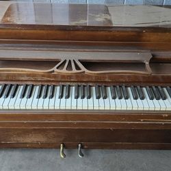 Free Piano