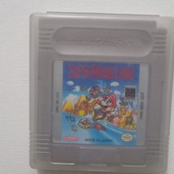 Super MarioLand Gameboy Game in Case