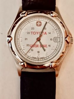 Watches. Toyota Gator Bowl Watch. Rare. Runs New Battery.