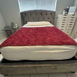 Tufted Bed For Sale 