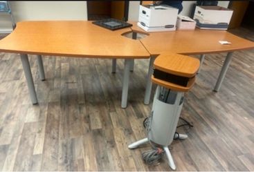 Solid wood confrence table with power 9’
