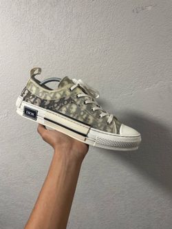 Authentic Dior b23