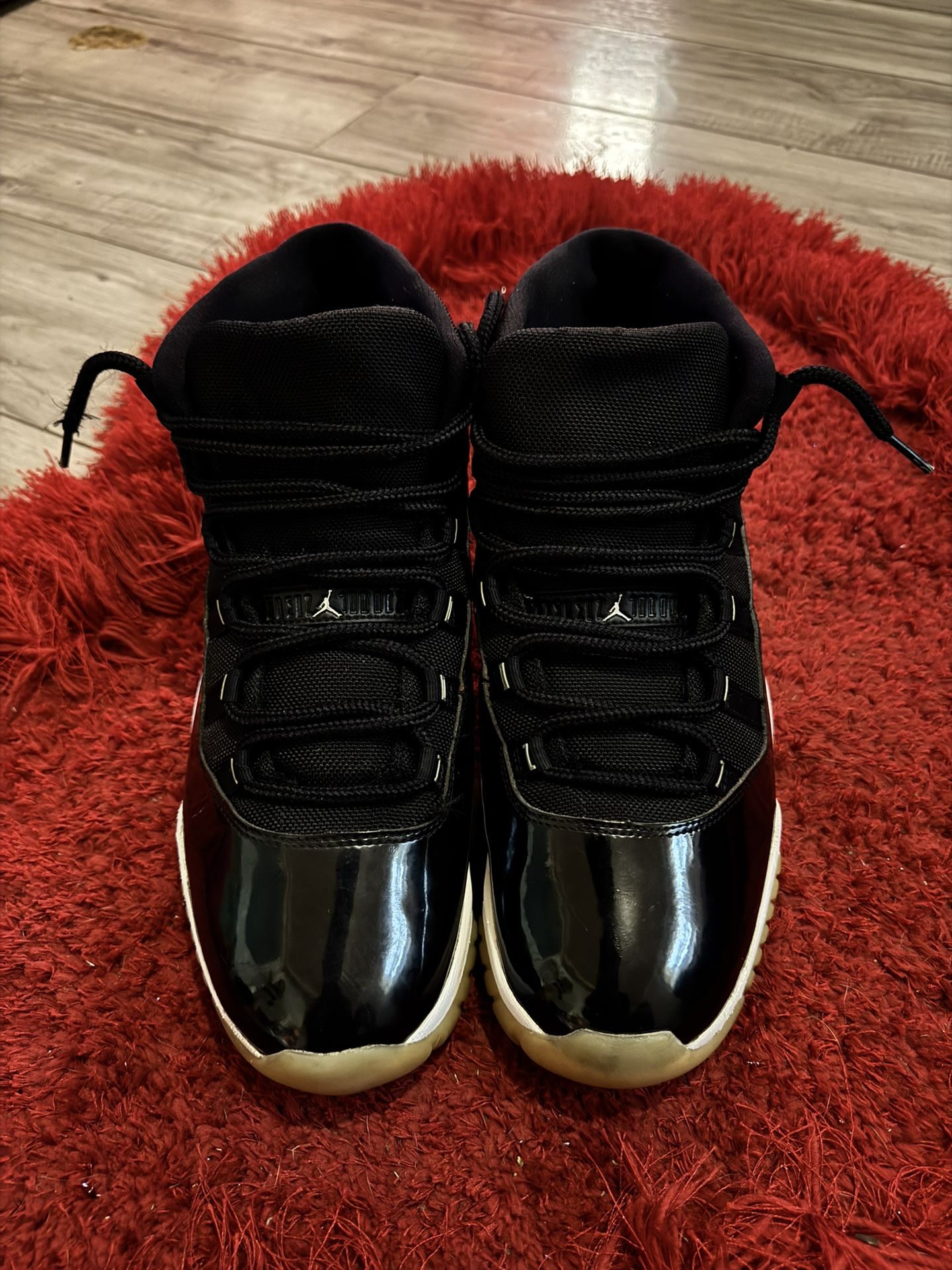 Nike Jordan 11 Jubilee size 13 