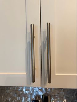 Cabinet pulls