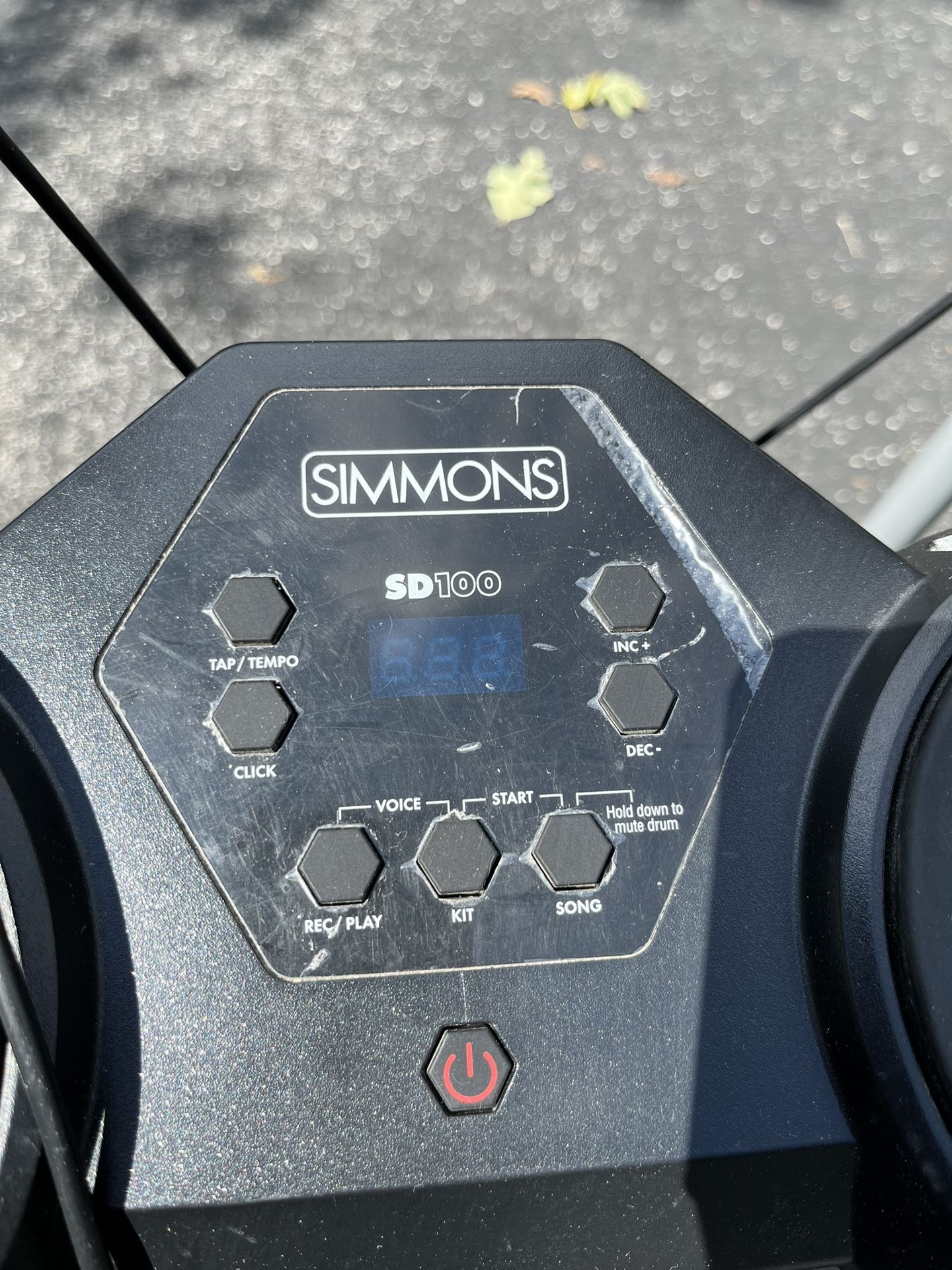 COMPACT 5-PIECE ELECTRONIC DRUM KIT SD100