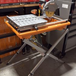 Ridgid 7 inch tile saw with stand