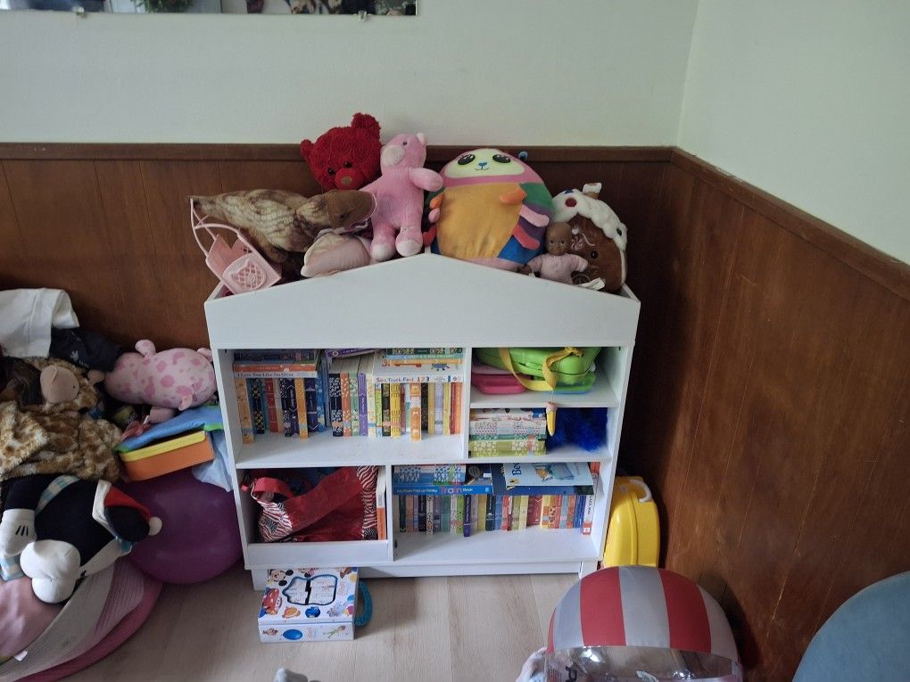 Toy Holder / Bookshelf