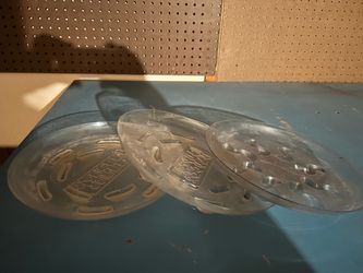 Plant saucers clear plastic