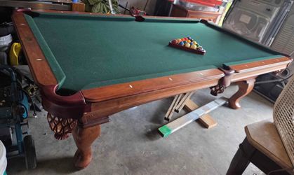 7ft pool table