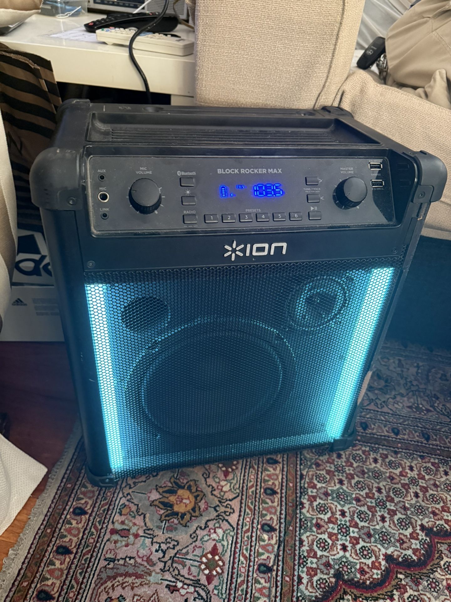 Speaker Disco Different Color With Bluetooth