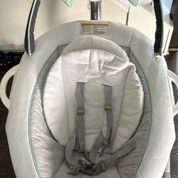 Graco Soothe N sway Lx Swing With Portable Bouncer 