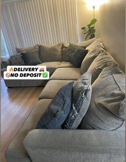 🔥🔥🔥🔥(DELIVERY 🚚 NO DEPOSIT)Plush Broyhill L-Shaped Grey Sectional Couch Large