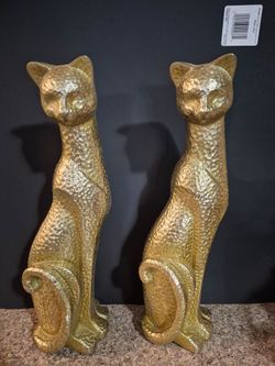 pair of plaster cat statues Both $15 ..see All The Pictures
