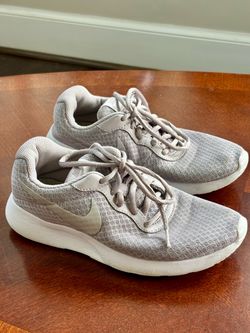 Nike’s Women’s Running Shoes Size 6.5