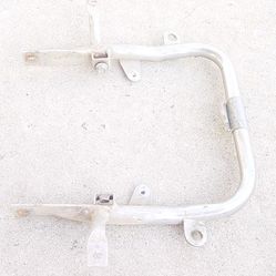 YAMAHA 3GG-2845R-10-00 BANSHEE YFZ350 REAR GRAB BAR 1987-06 USED