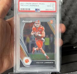 2021 Panini Prizm Draft Picks Trevor Lawrence #106 Rookie PSA 10 Clemson NCAA