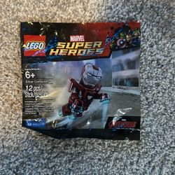 Lego Marvel Silver Centurion Sealed Polybag