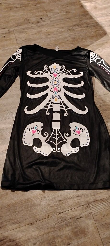 Black Bone Dress Size Small