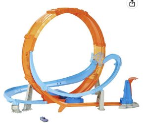 Hot Wheels Massive Loop Mayhem
