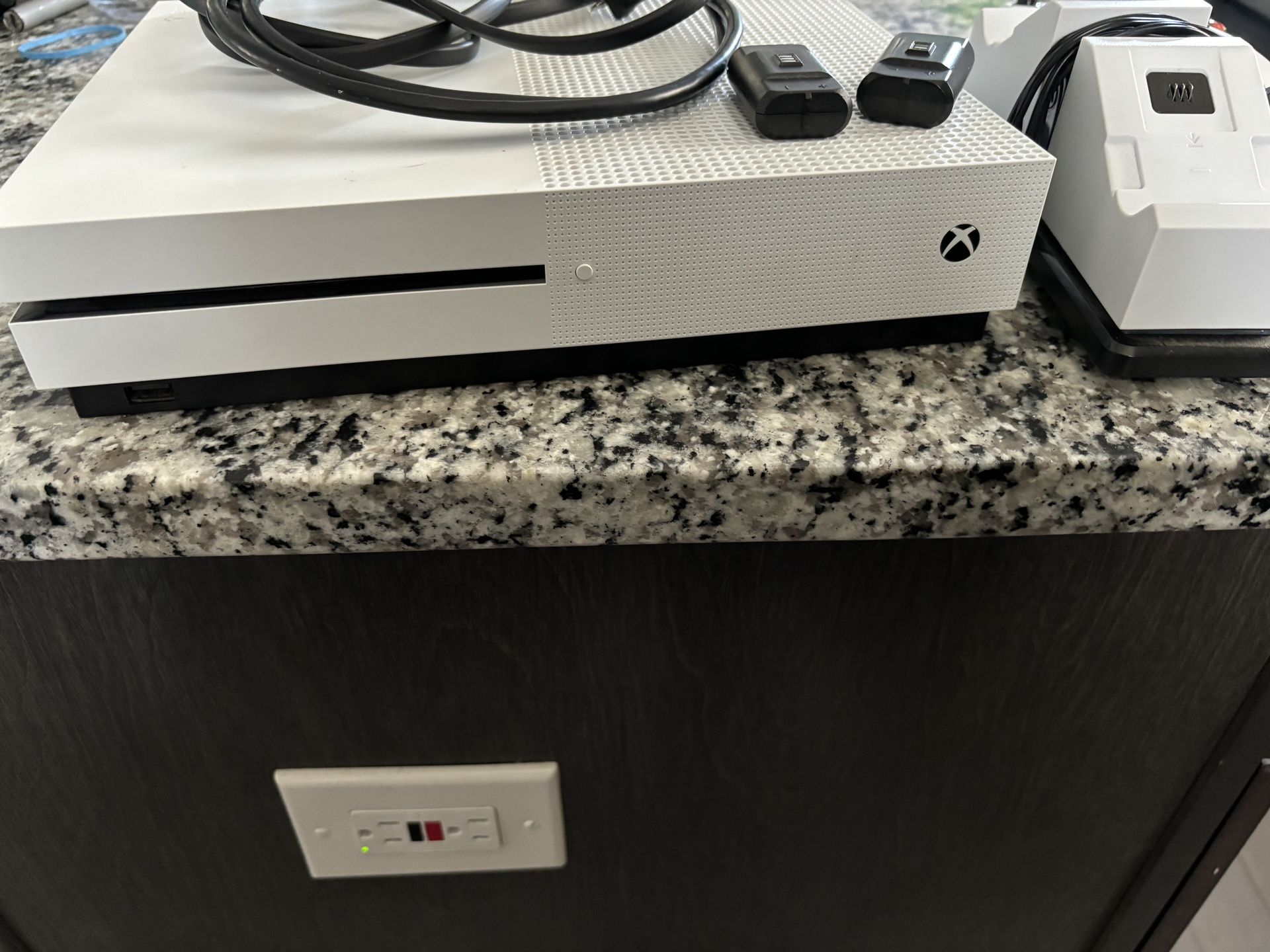 Xbox One s