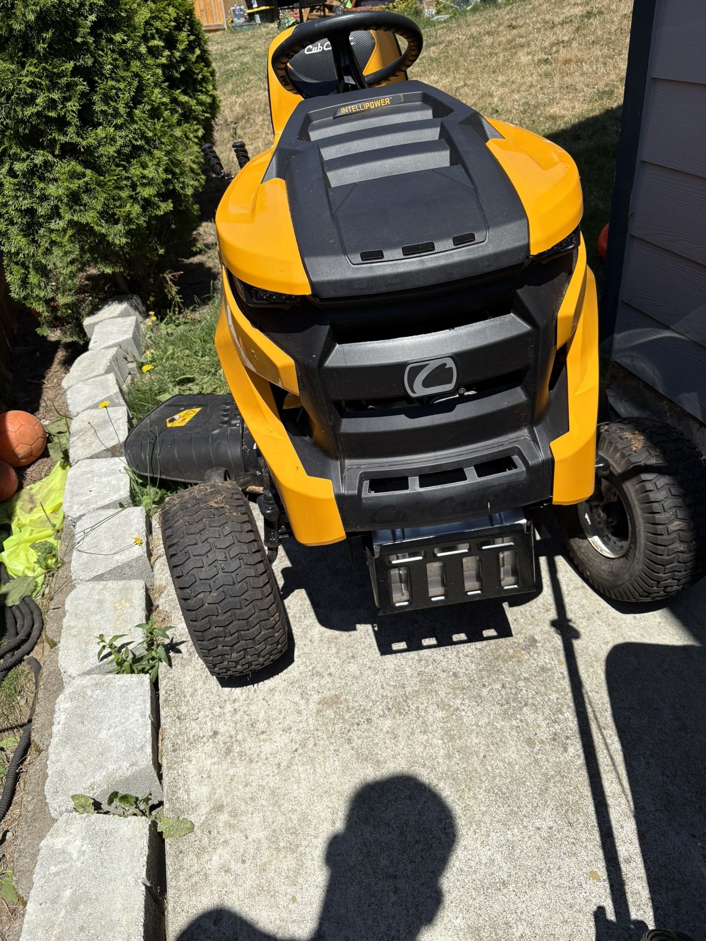 Cub Cadet 42”