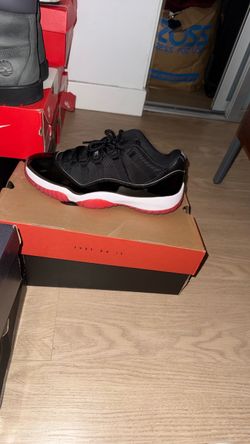 Air Jordan 11 Low Bred Sneakers