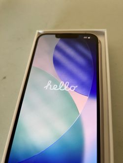 Apple iPhone 13 Pink