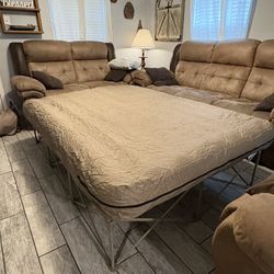 OZARK Queen Folding Bed Frame And Air Mattress. 