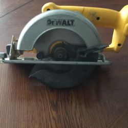 Dewalt Saw