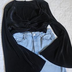 Light jean skirt with black crop top