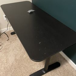 IKEA Bekant Desk