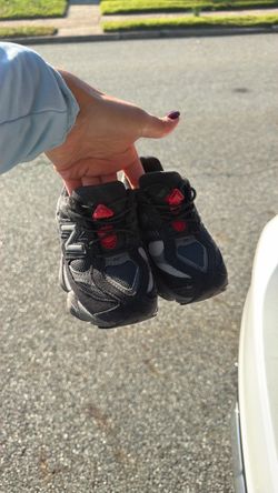Size 10 new balance $30