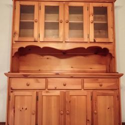 Beautiful Old China Hut 