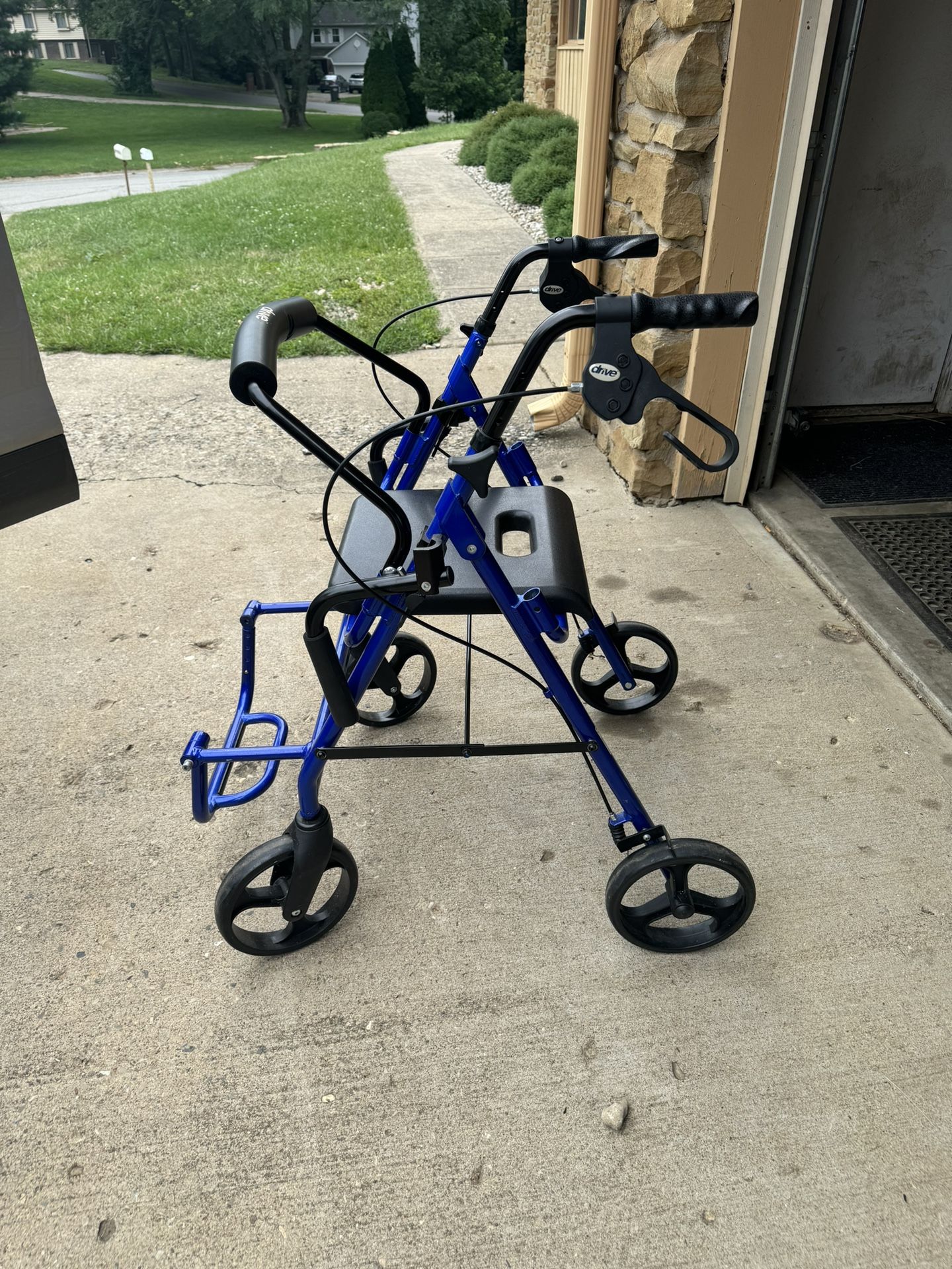 Drive Rollator Walker/Wheelchair